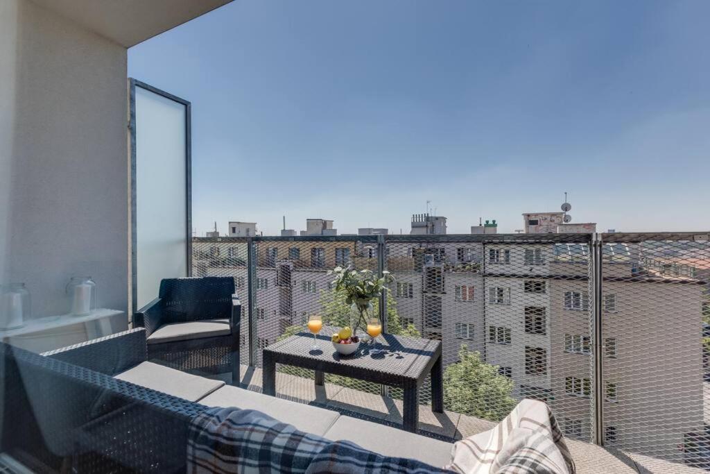 Jt'S Apartments Korunni Str. Prag Dış mekan fotoğraf