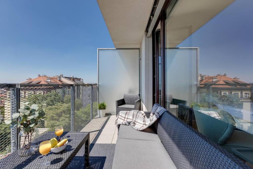 Jt'S Apartments Korunni Str. Prag Dış mekan fotoğraf