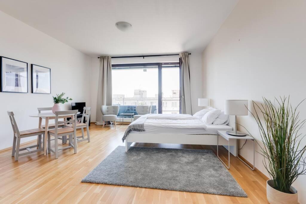 Jt'S Apartments Korunni Str. Prag Dış mekan fotoğraf