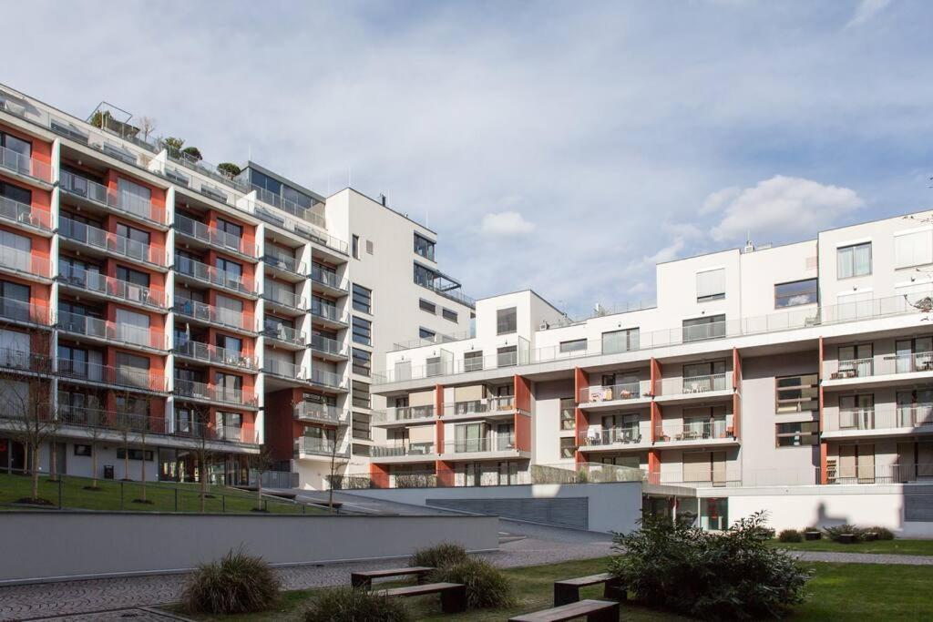 Jt'S Apartments Korunni Str. Prag Dış mekan fotoğraf