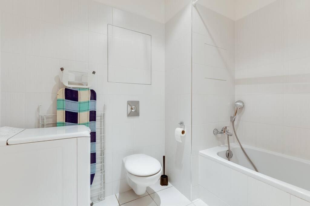 Jt'S Apartments Korunni Str. Prag Dış mekan fotoğraf