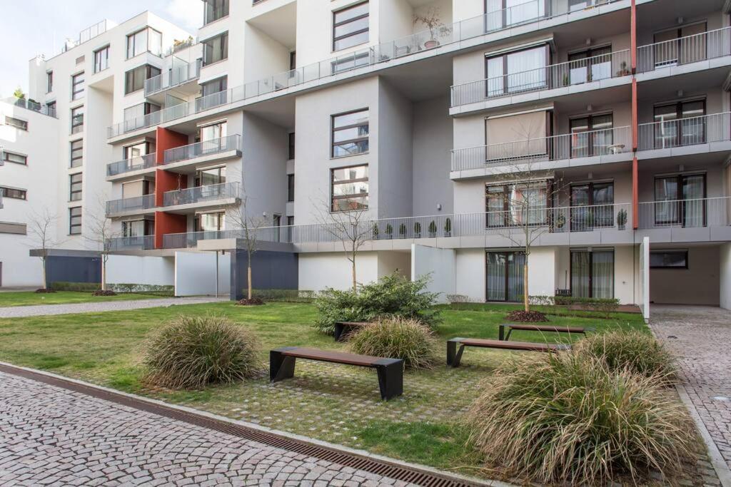 Jt'S Apartments Korunni Str. Prag Dış mekan fotoğraf